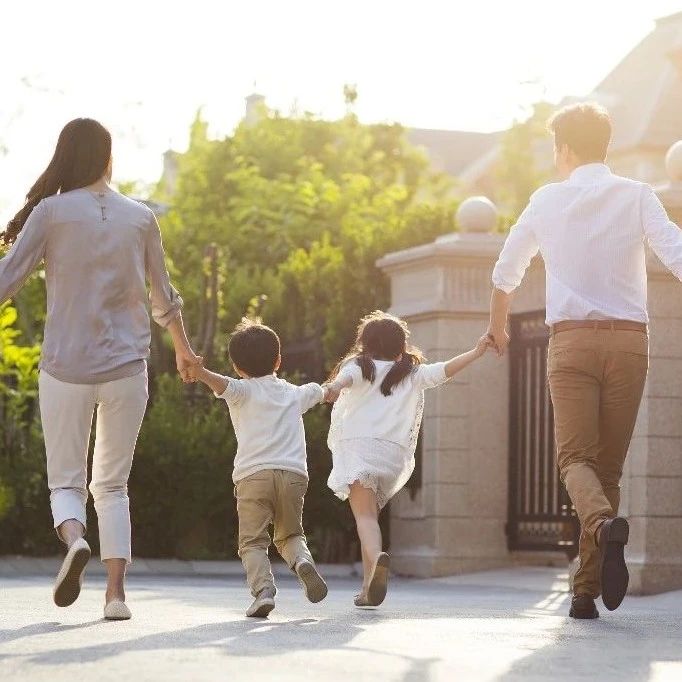 The best fengshui in a family: parents are not biased, husband and wife do not have internal friction, and children do not keep up with the comparison.